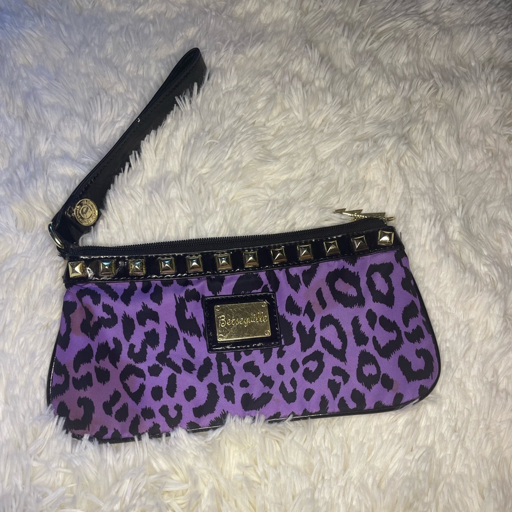 Betsy Johnson purple leopard print wristlet
